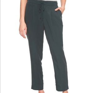 Soft ankle pant